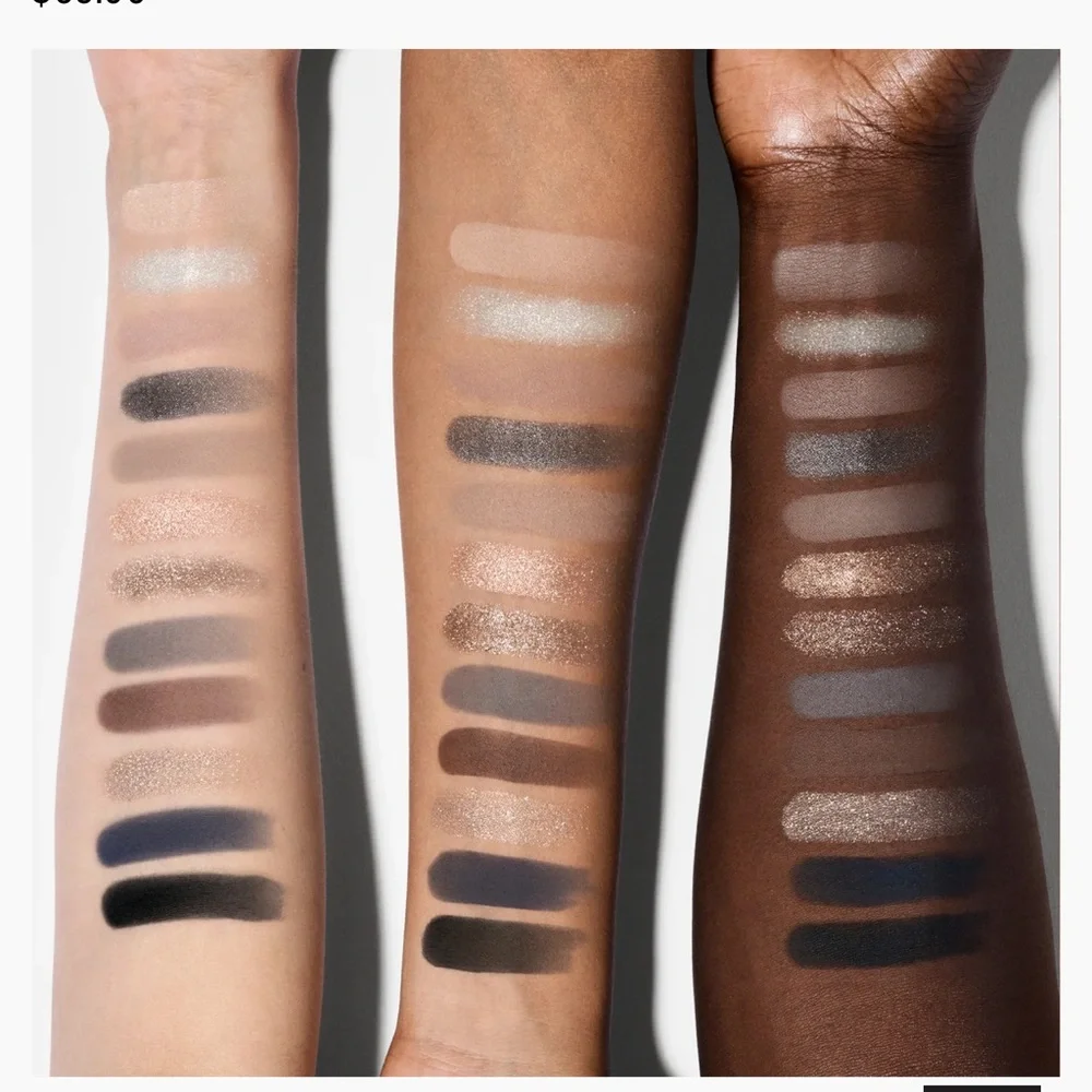 Makeup by Mario Ethereal Eyes Moonlight 12 Shades, 4 finishes it’s so pretty!